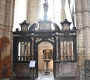 visite par thèmes de la cathédrale notre dame