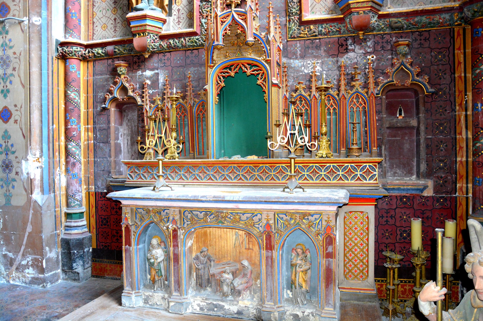 Cathédrale de Saint-Omer - Chapelle ancienne Conception, Autel en calcaire et bois, peint