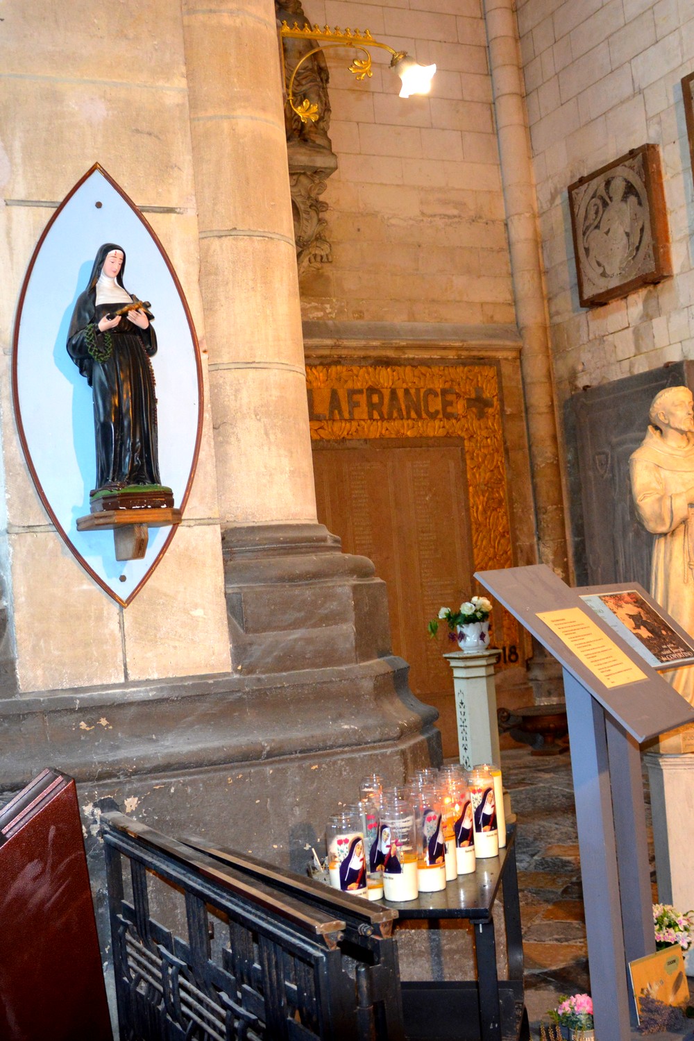 Cathédrale de Saint-Omer, sainte Rita photo prise le 24/10/2024 -  repère 20