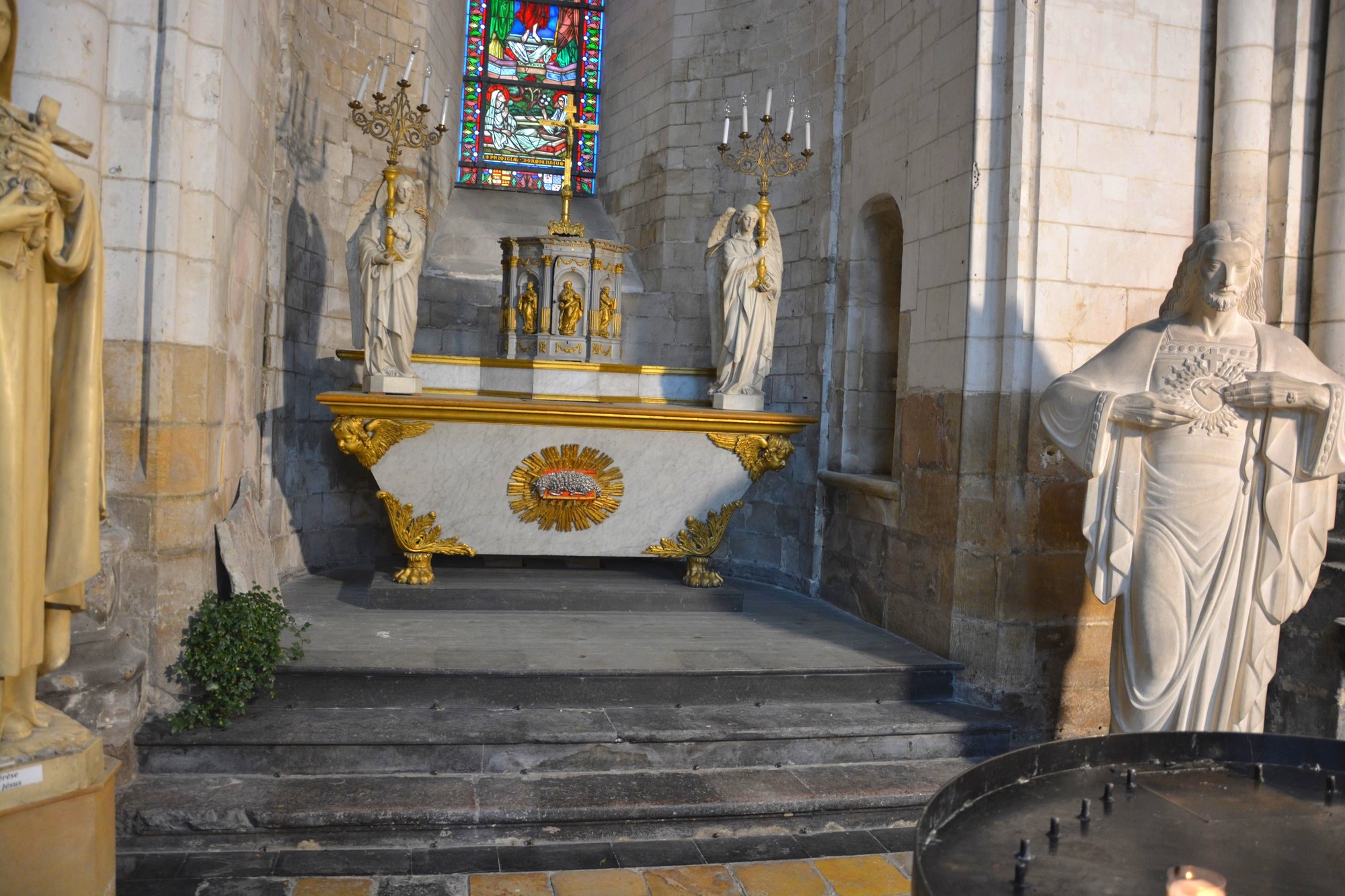 Dallage de la chapelle des Trépassés ancienne  Notre-Dame des Cloches