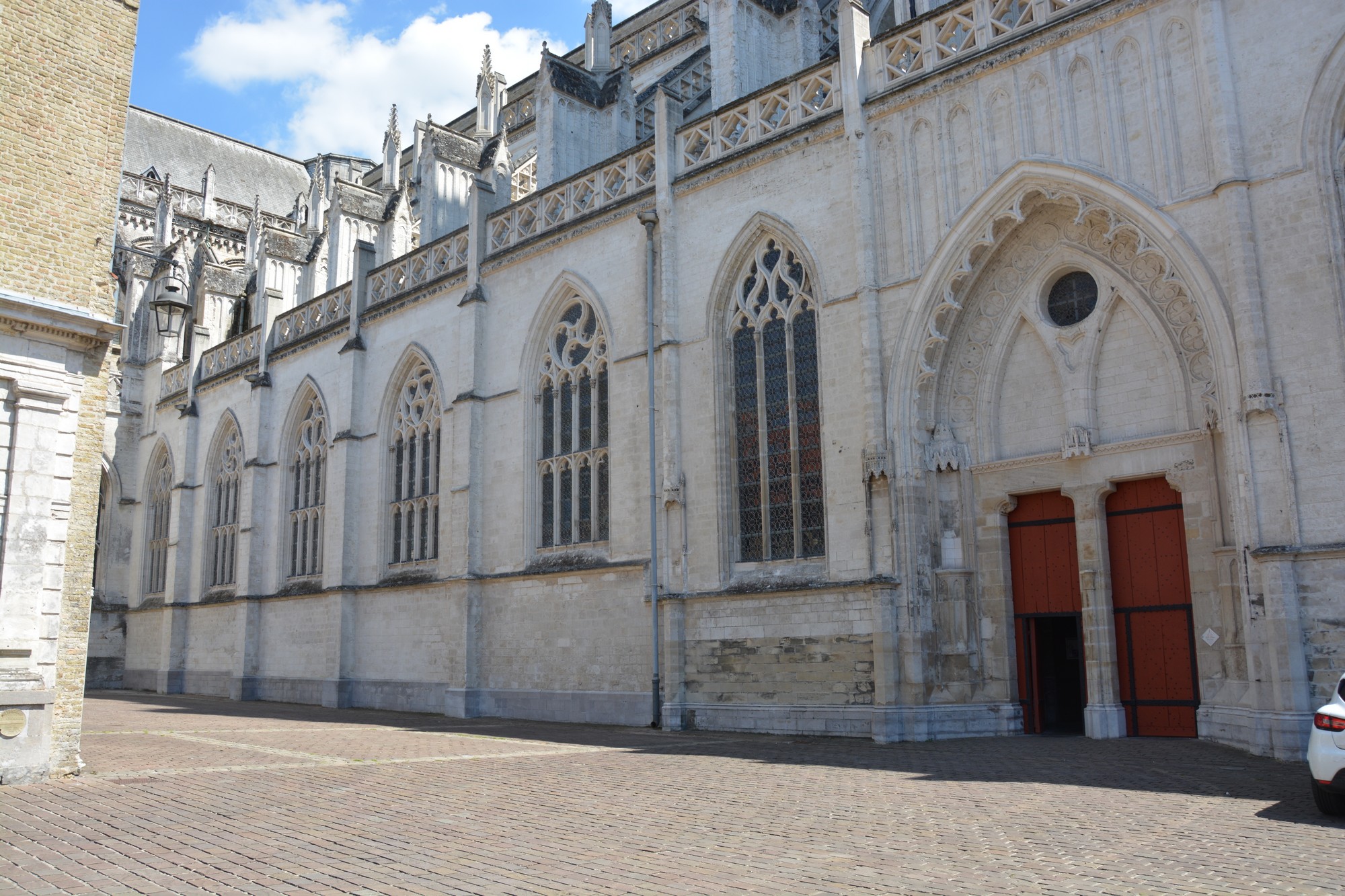 façade nef nord de Notre-Dame de saint-omer