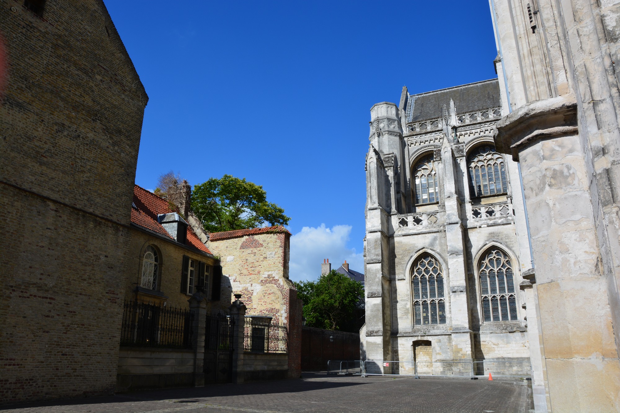 façade nef sud de Notre-Dame de saint-omer