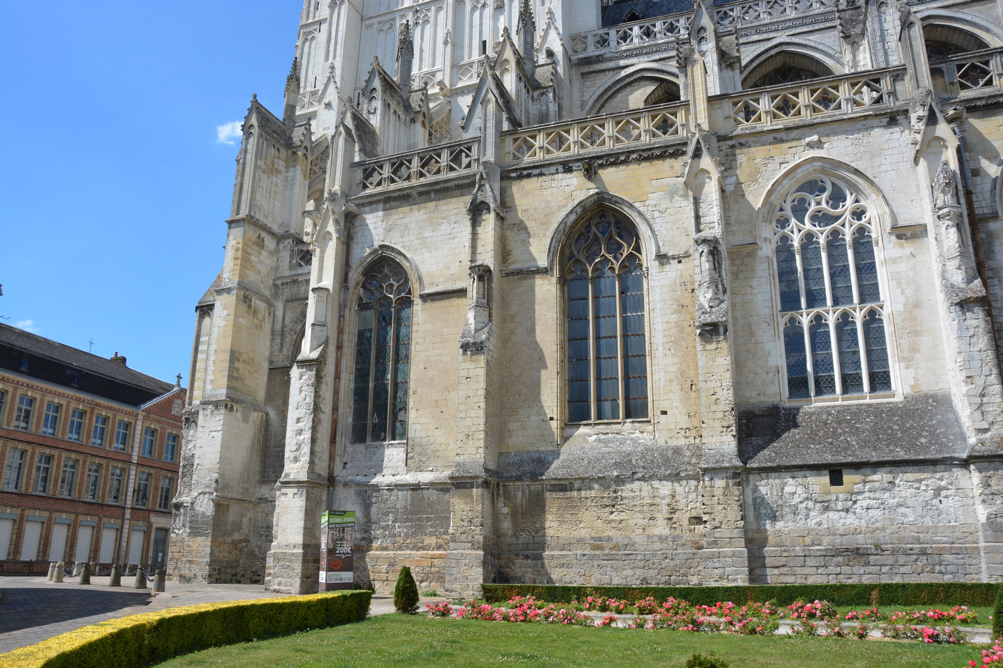 façade nef sud de Notre-Dame de saint-omer