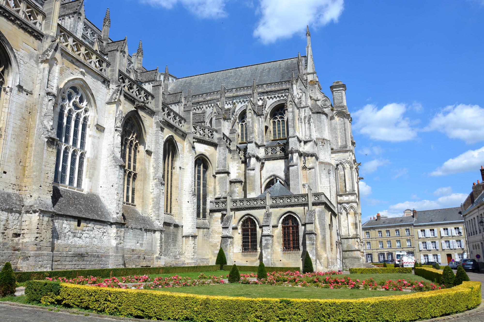 pignon et retours sud  de Notre-Dame de saint-omer