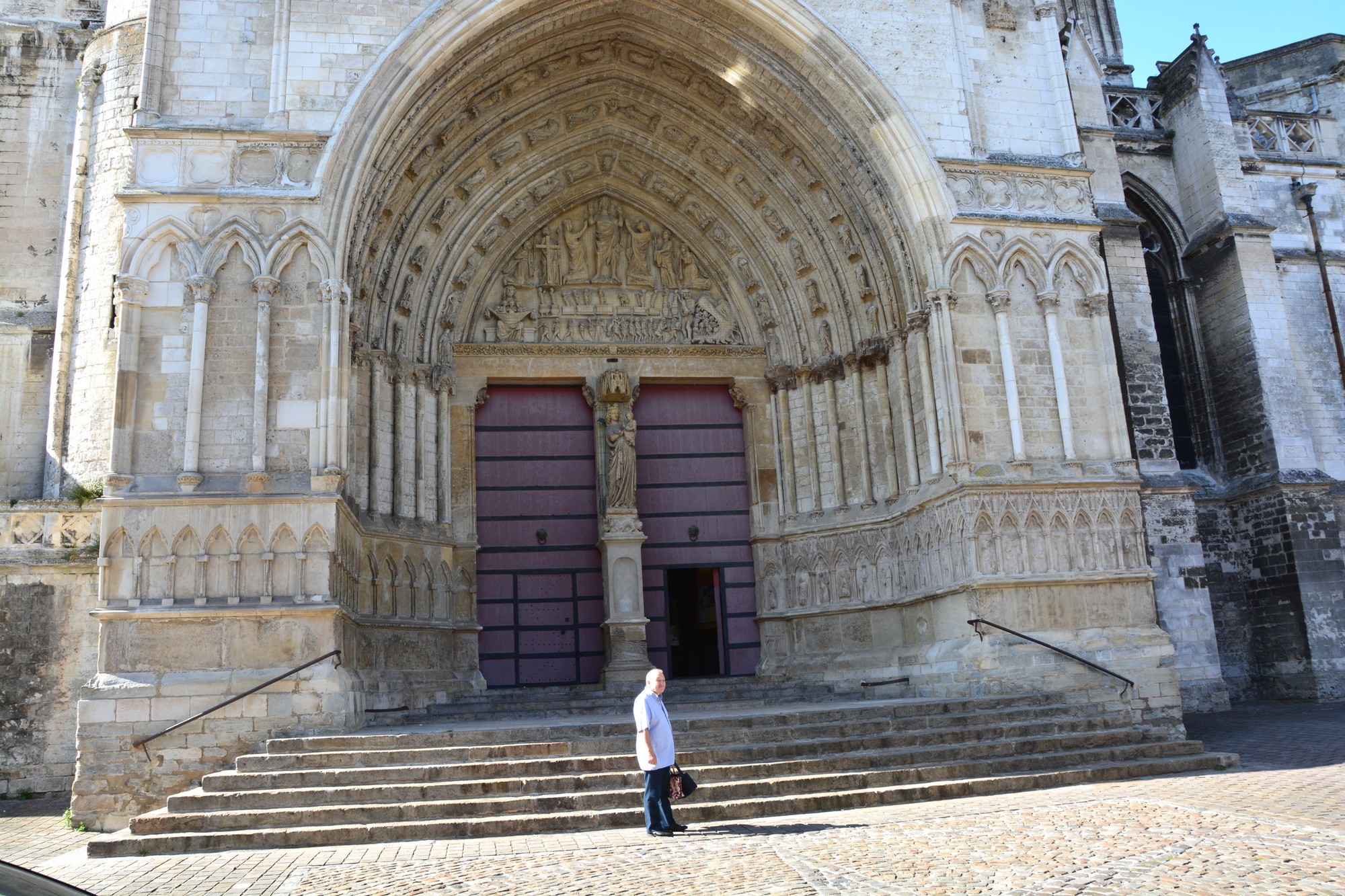 pignon et retours sud  de Notre-Dame de saint-omer