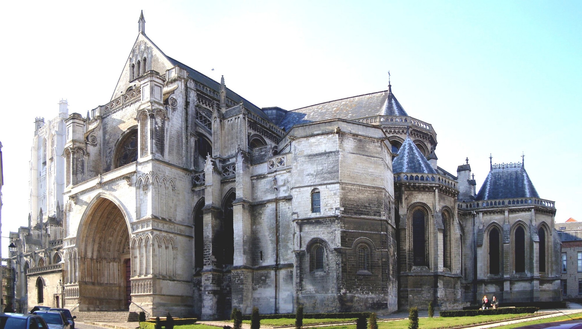 pignon et retours sud  de Notre-Dame de saint-omer