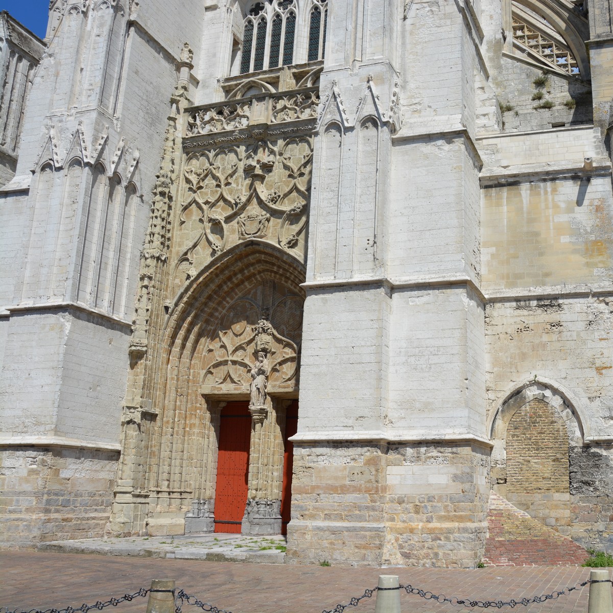 Porche ouest de Notre-Dame de saint-omer